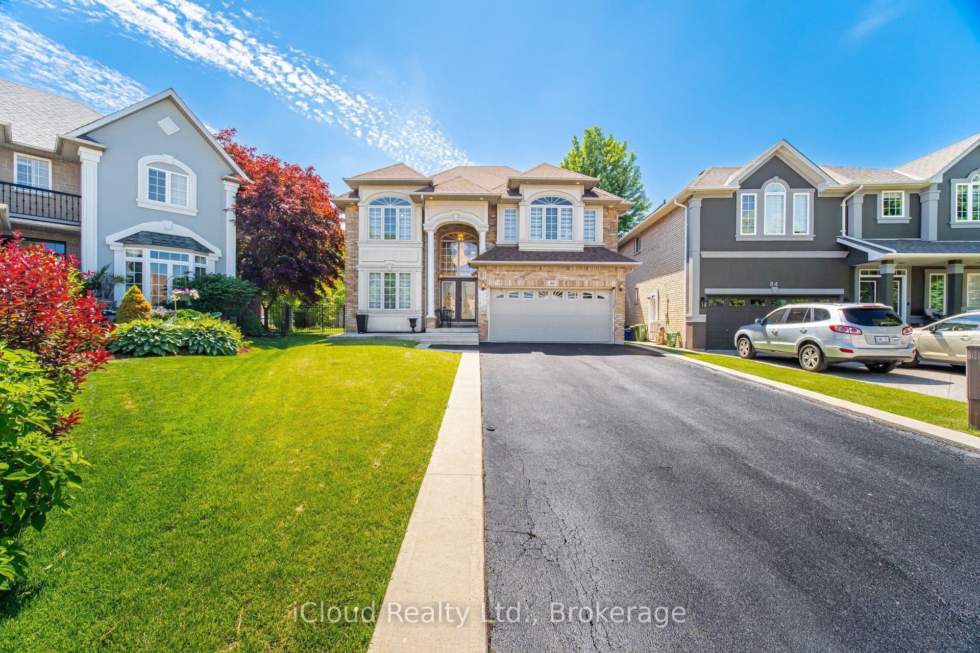 Southcreek Court, Hamilton, ON L9K 1M2
