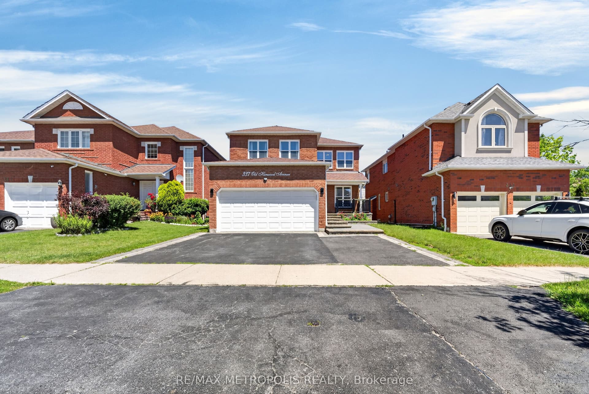 Old Harwood Avenue BSMT, Ajax, ON L1Z 1H9