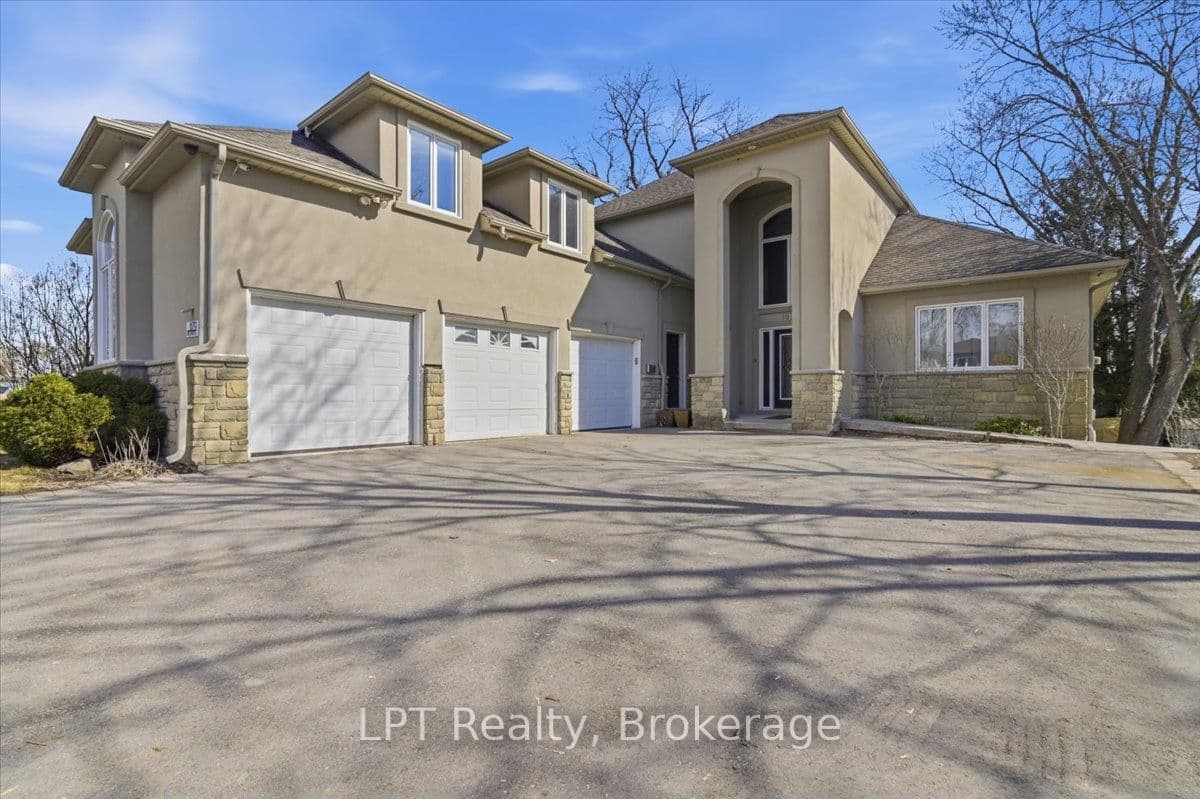 Appleview Road, Pickering, ON L1V 1T7