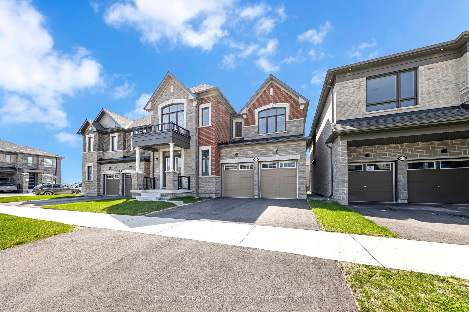 Swallowtail Lane, Pickering, ON L1X 0N8