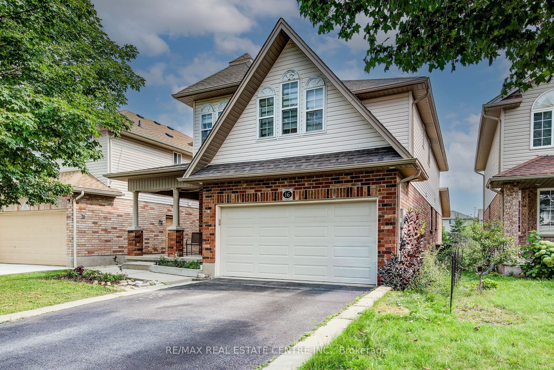 Paulstown Crescent, Guelph, ON N1G 5H7