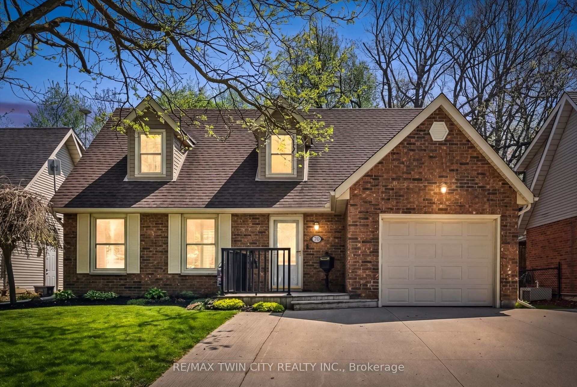 Peachtree Crescent, Cambridge, ON N1S 4W3