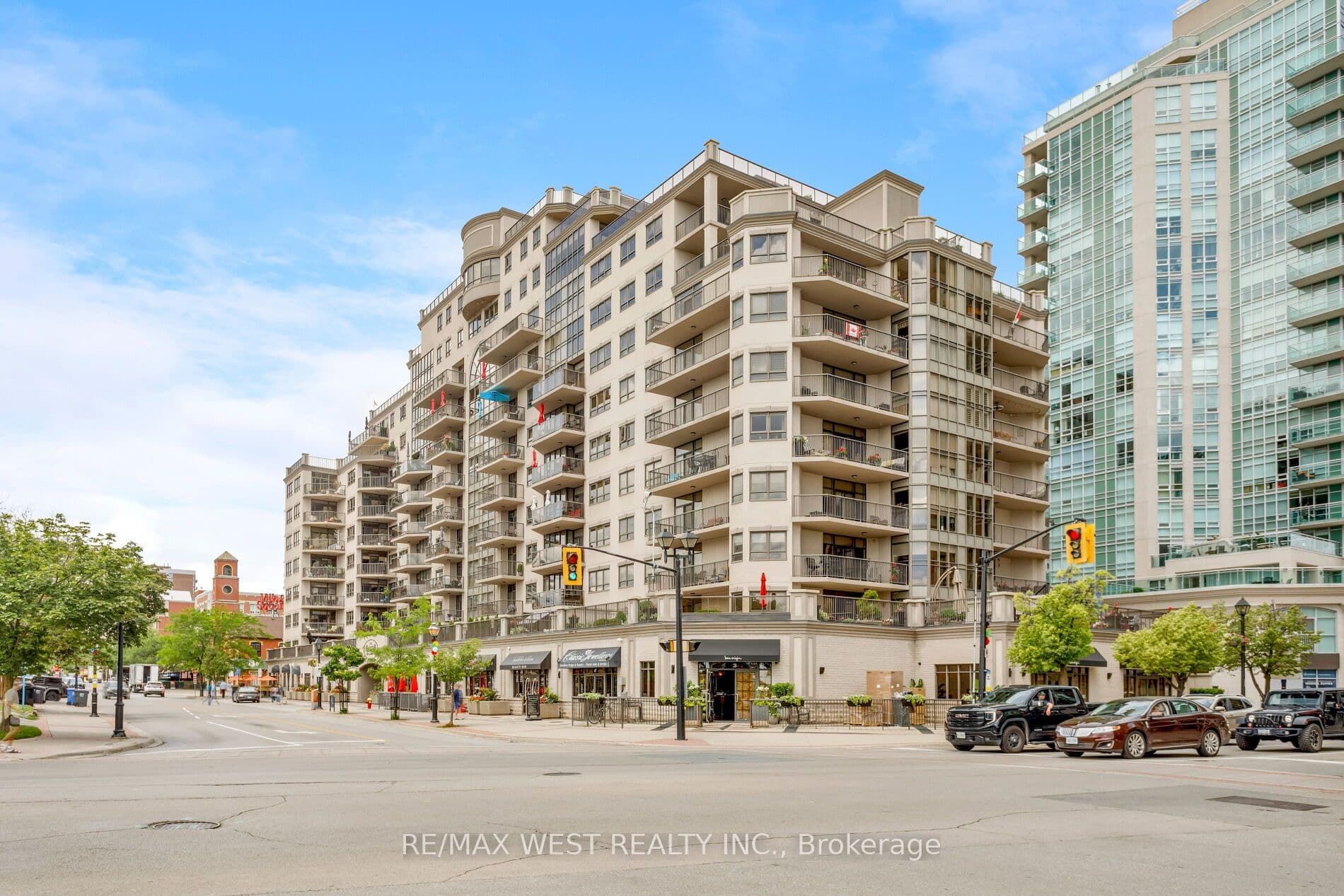 Elizabeth Street 905, Burlington, ON L7R 0A4