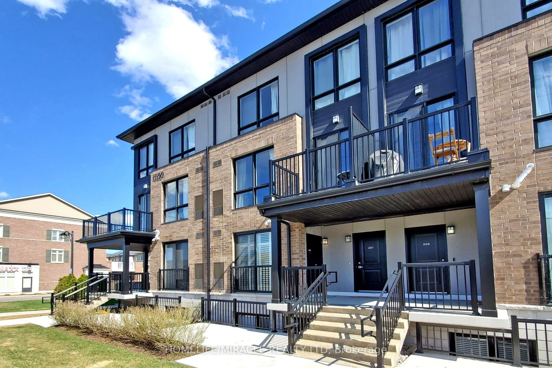 Main Street E 107, Milton, ON L9T 9K9