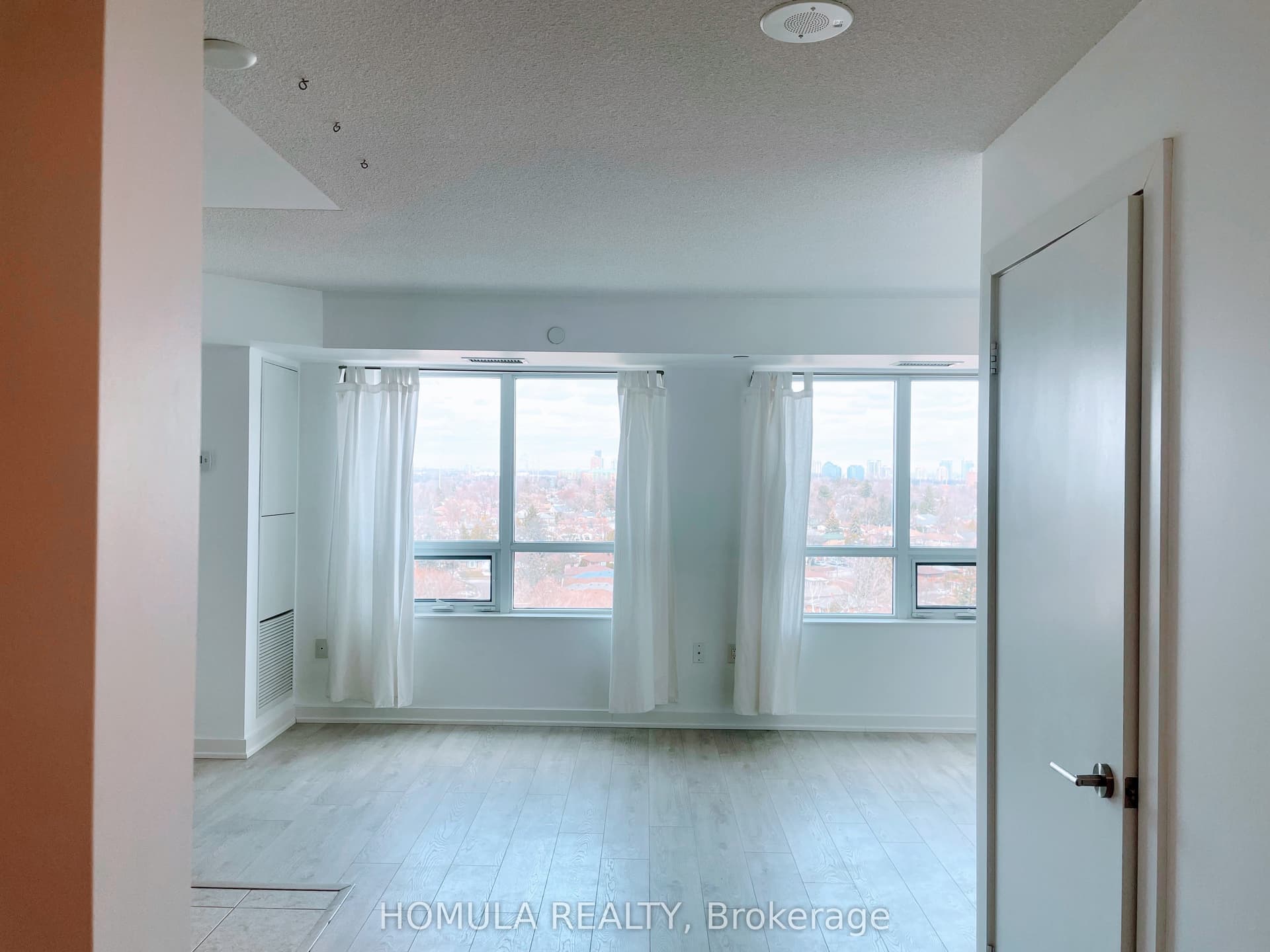 Danforth Road 1113, Toronto, ON M1J 0A9