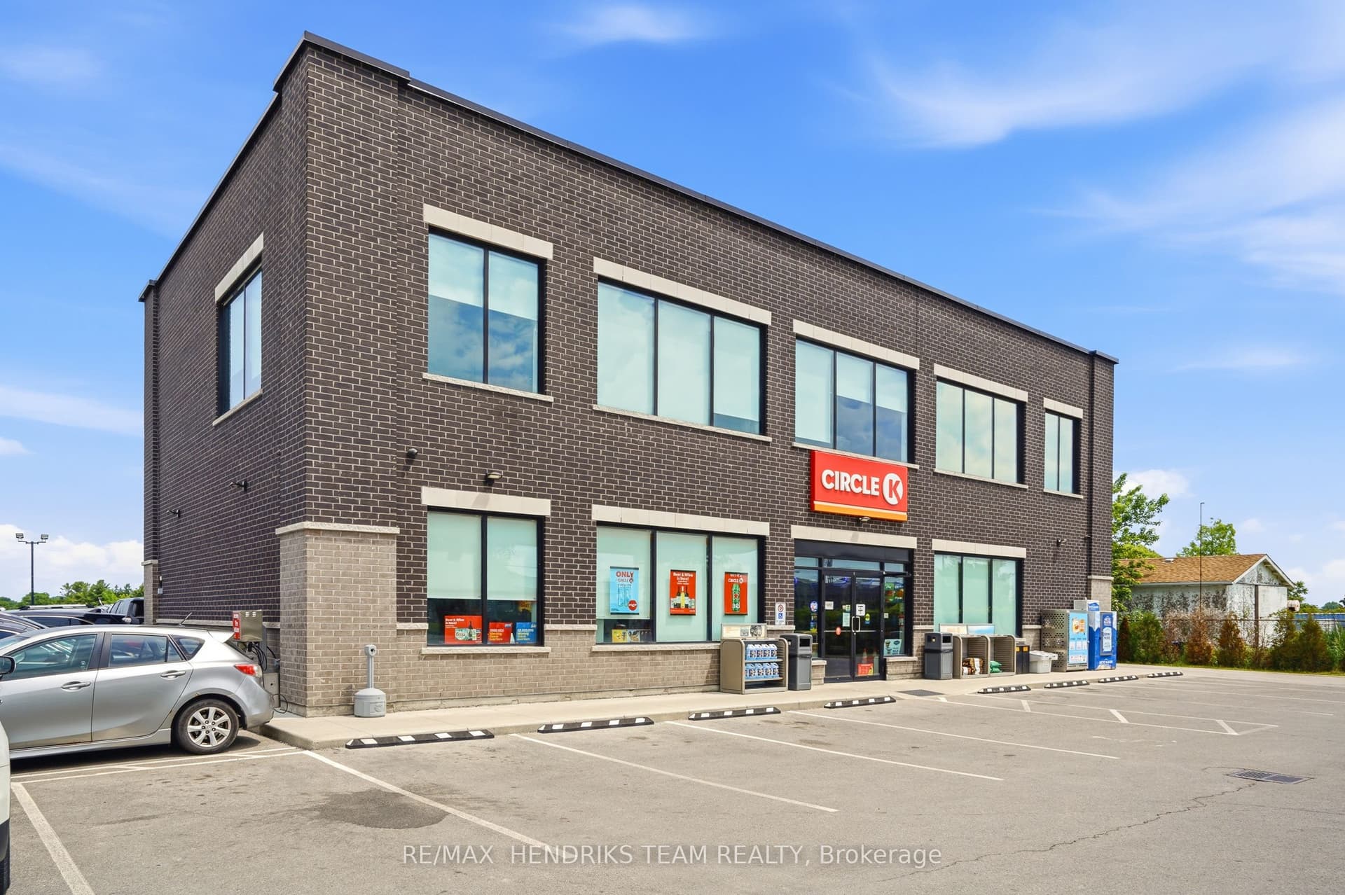 Fourth Avenue, St. Catharines, ON L2R 6P9