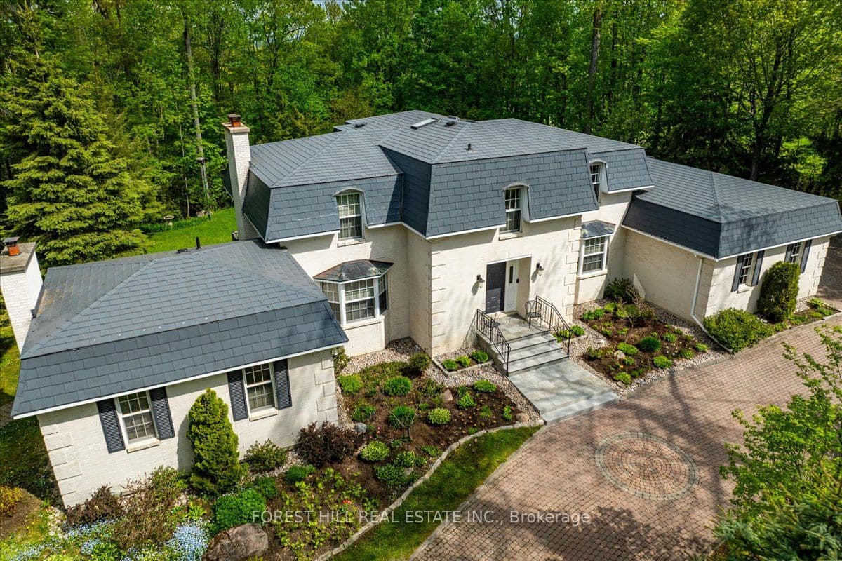 Quantz Crescent, Innisfil, ON L9S 1X2
