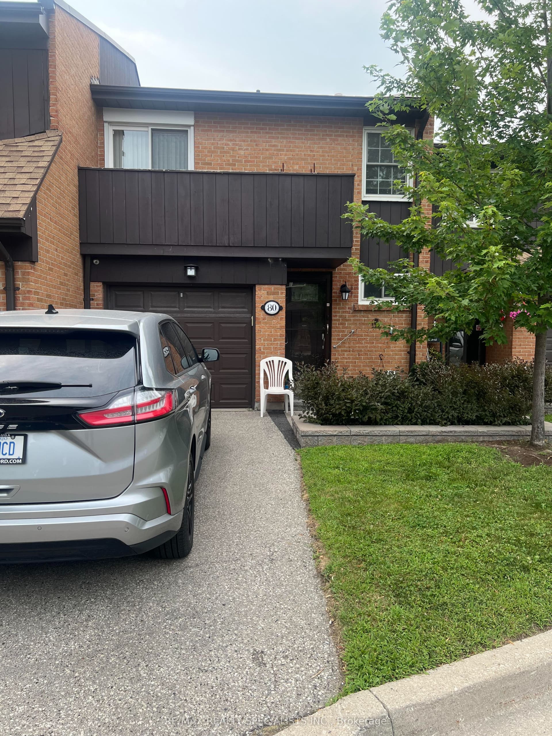 Rathburn Road E 80, Mississauga, ON L4W 2N9