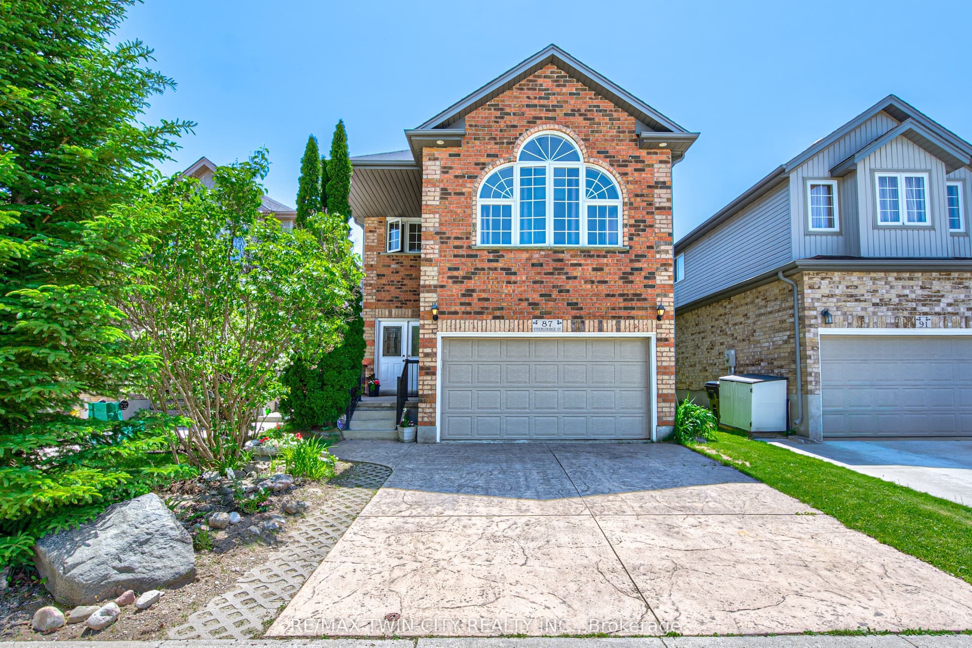 Steepleridge Street, Kitchener, ON N2P 2W3