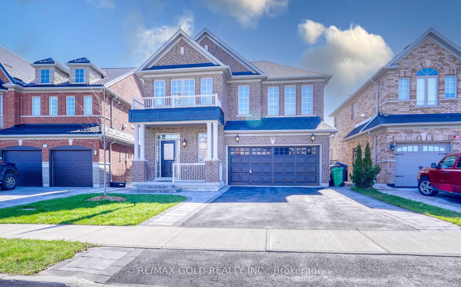 Prada Court, Brampton, ON L6P 2K1