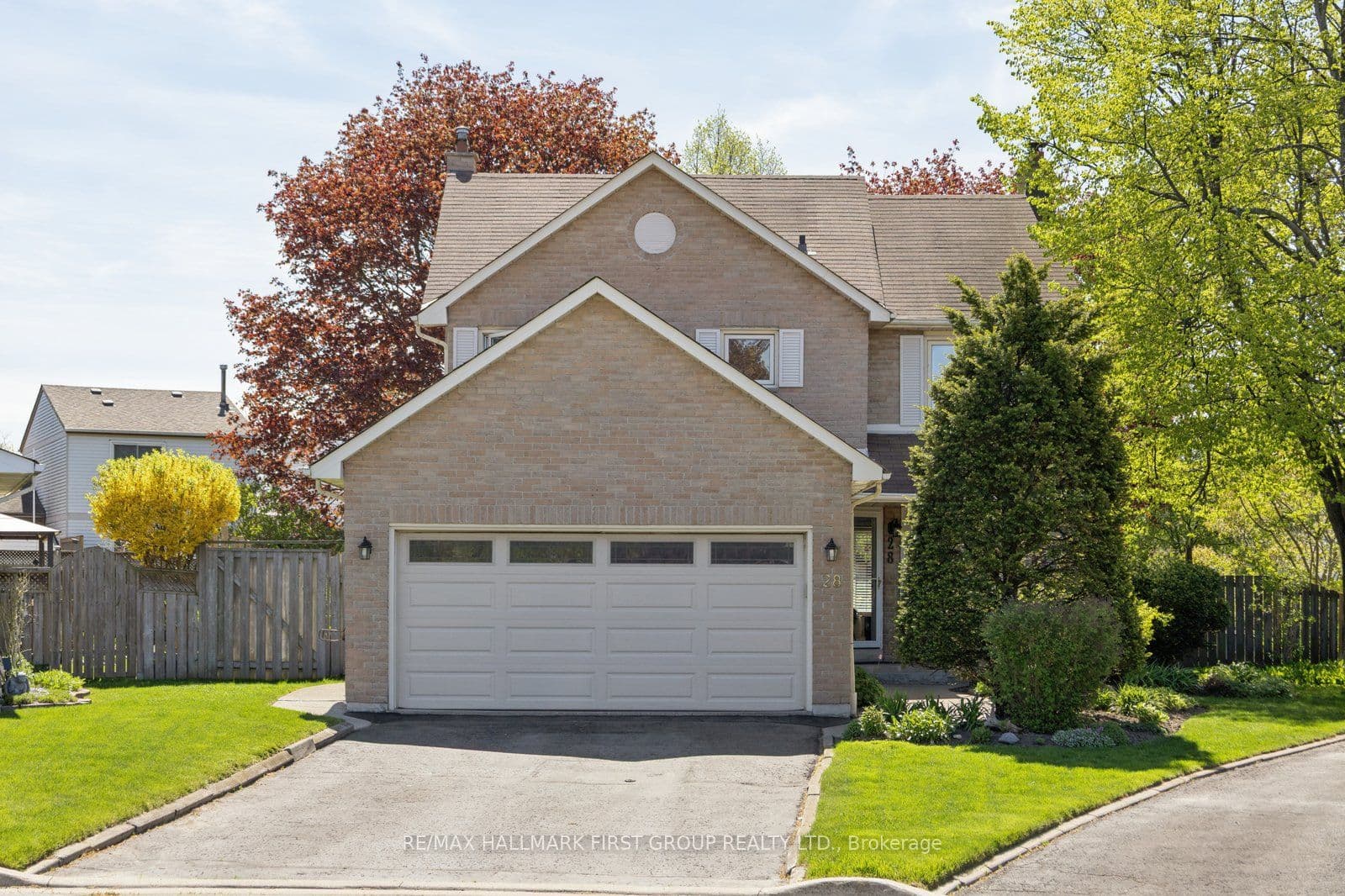 Empson Court, Ajax, ON L1S 3Y3
