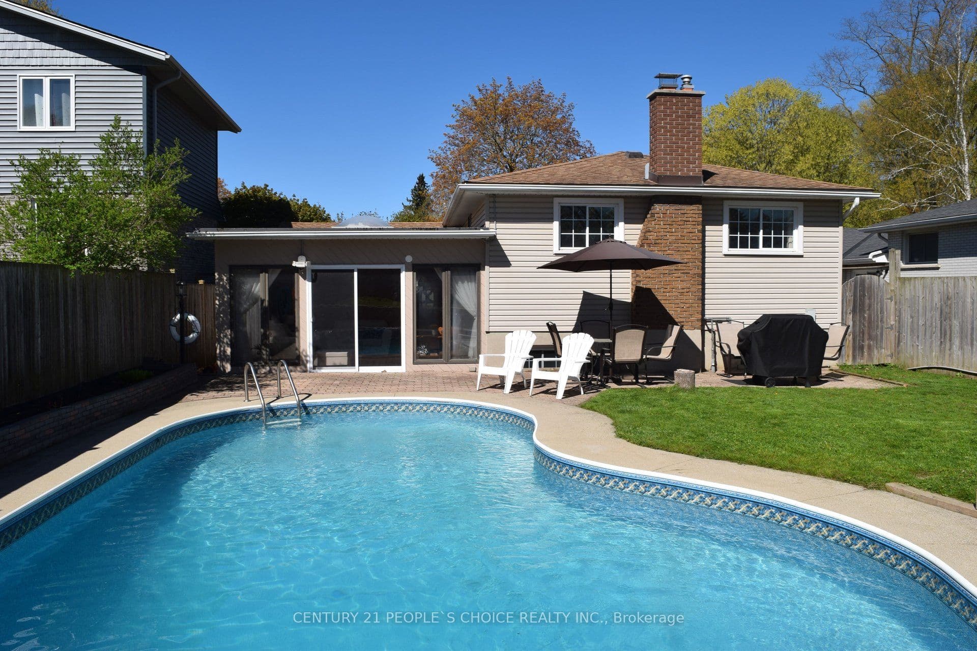 Inadale Court, Kitchener, ON N2M 2Z8