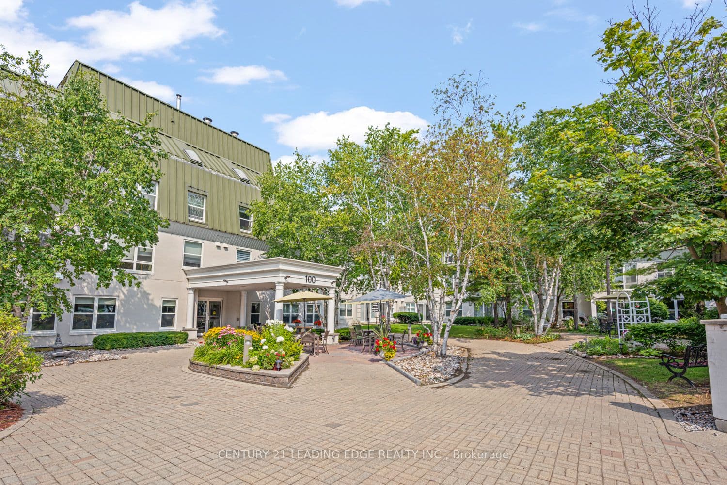 Anna Russell Way PH2, Markham, ON L3R 6C7