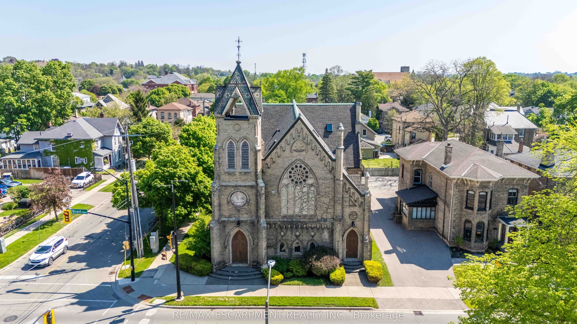 RICHMOND Street 205, Brantford, ON N3T 3X9