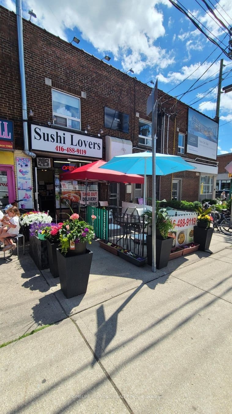 Lonsdale Road, Toronto, ON M4V 1X3