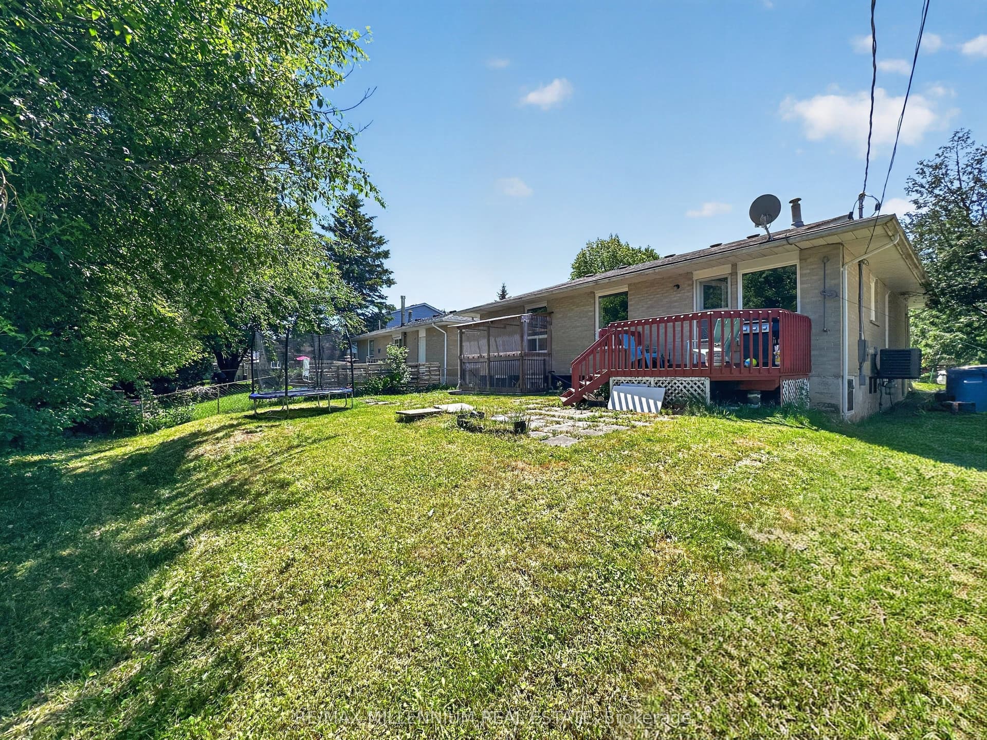 Cardwell Street, Orangeville, ON L9W 2V7