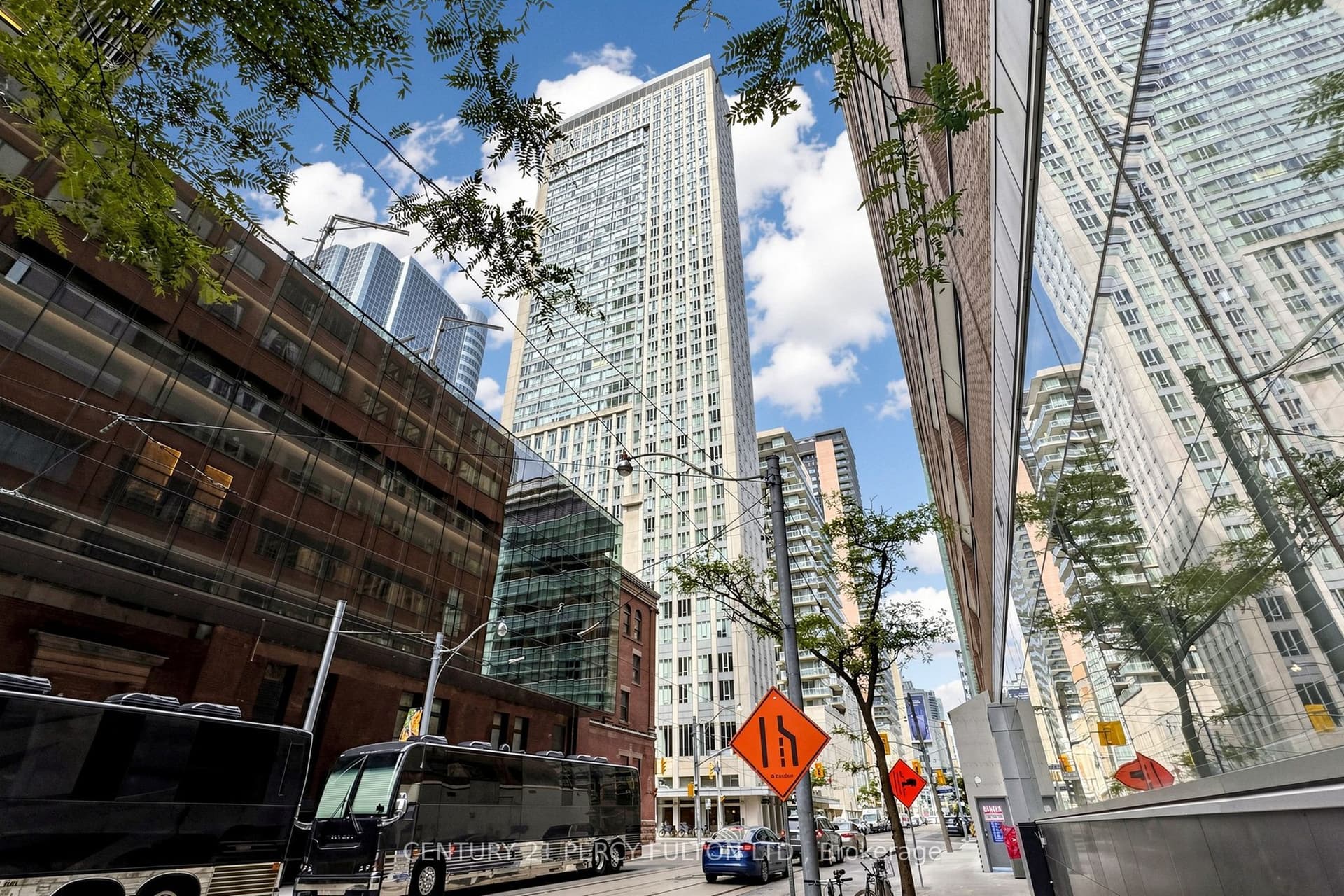 Victoria Street 4106, Toronto, ON M5B 2R3