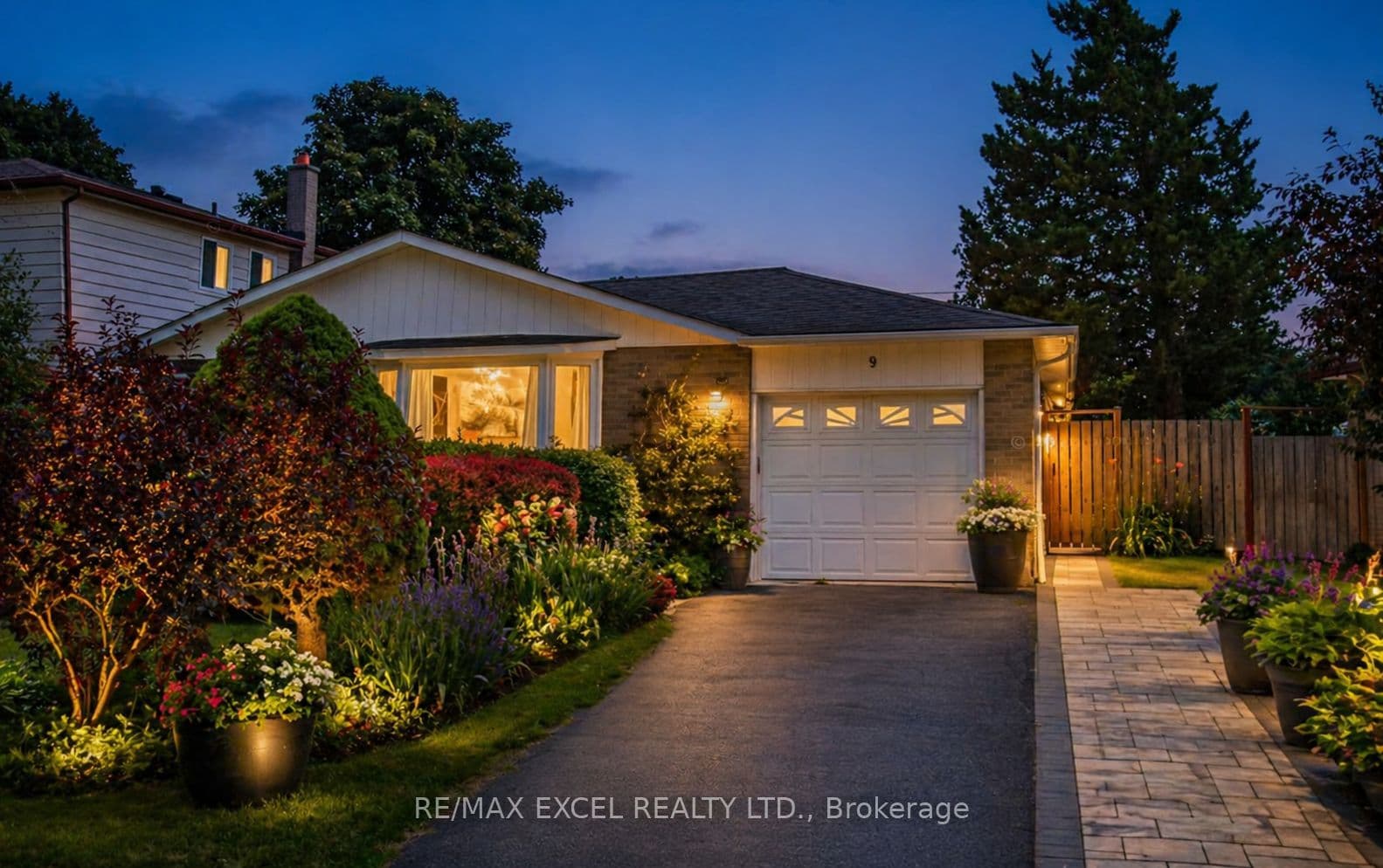 Glamis Place, Markham, ON L3T 3G7