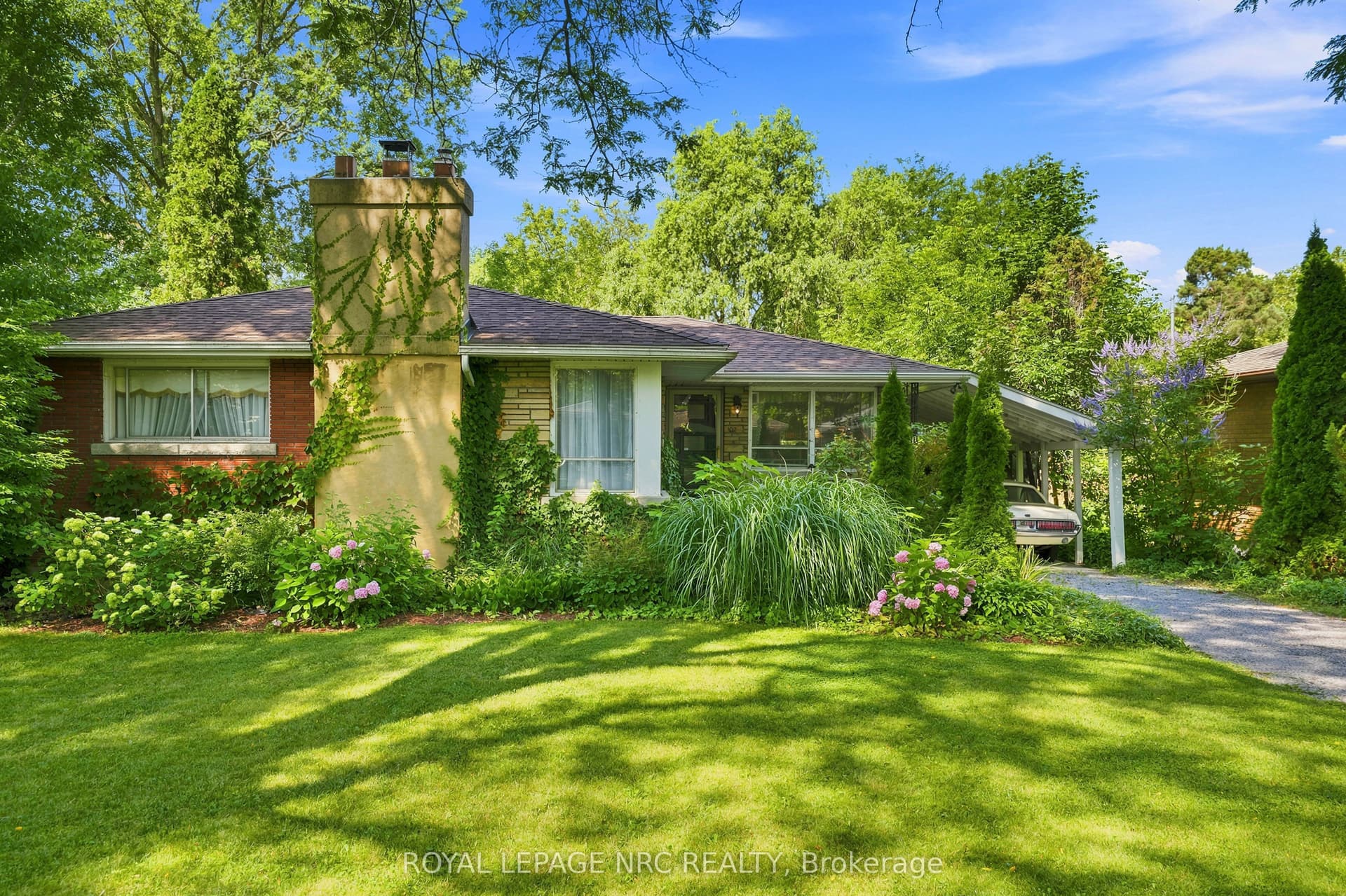 Masterson Drive, St. Catharines, ON L2T 3R2