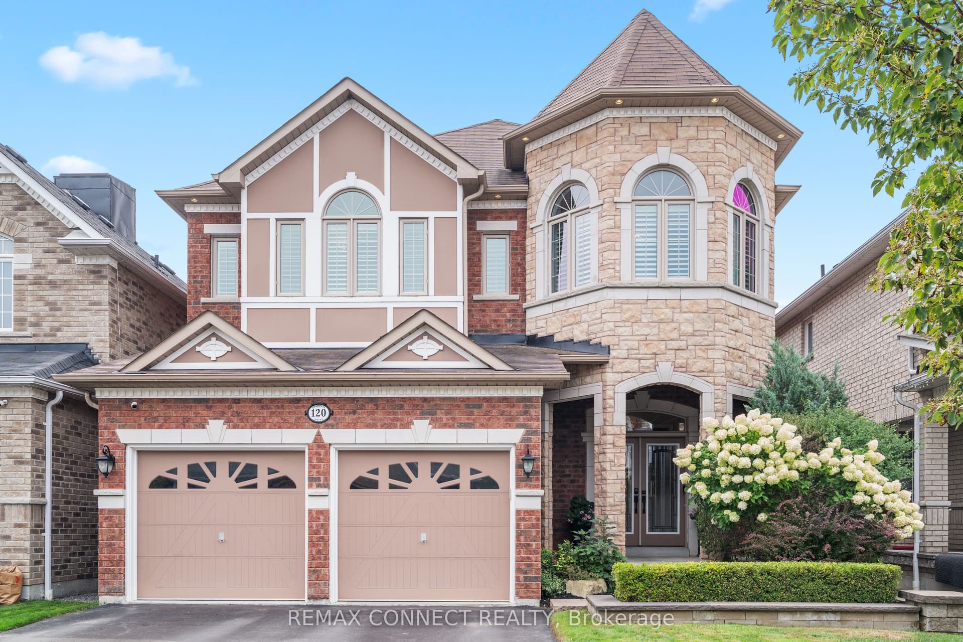 SHARPLIN Drive, Ajax, ON L1Z 0Z1