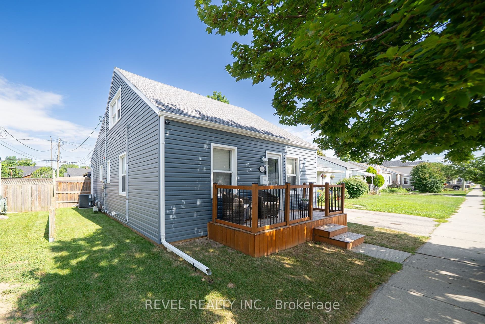 Eighth Avenue, Brantford, ON N3S 1C4