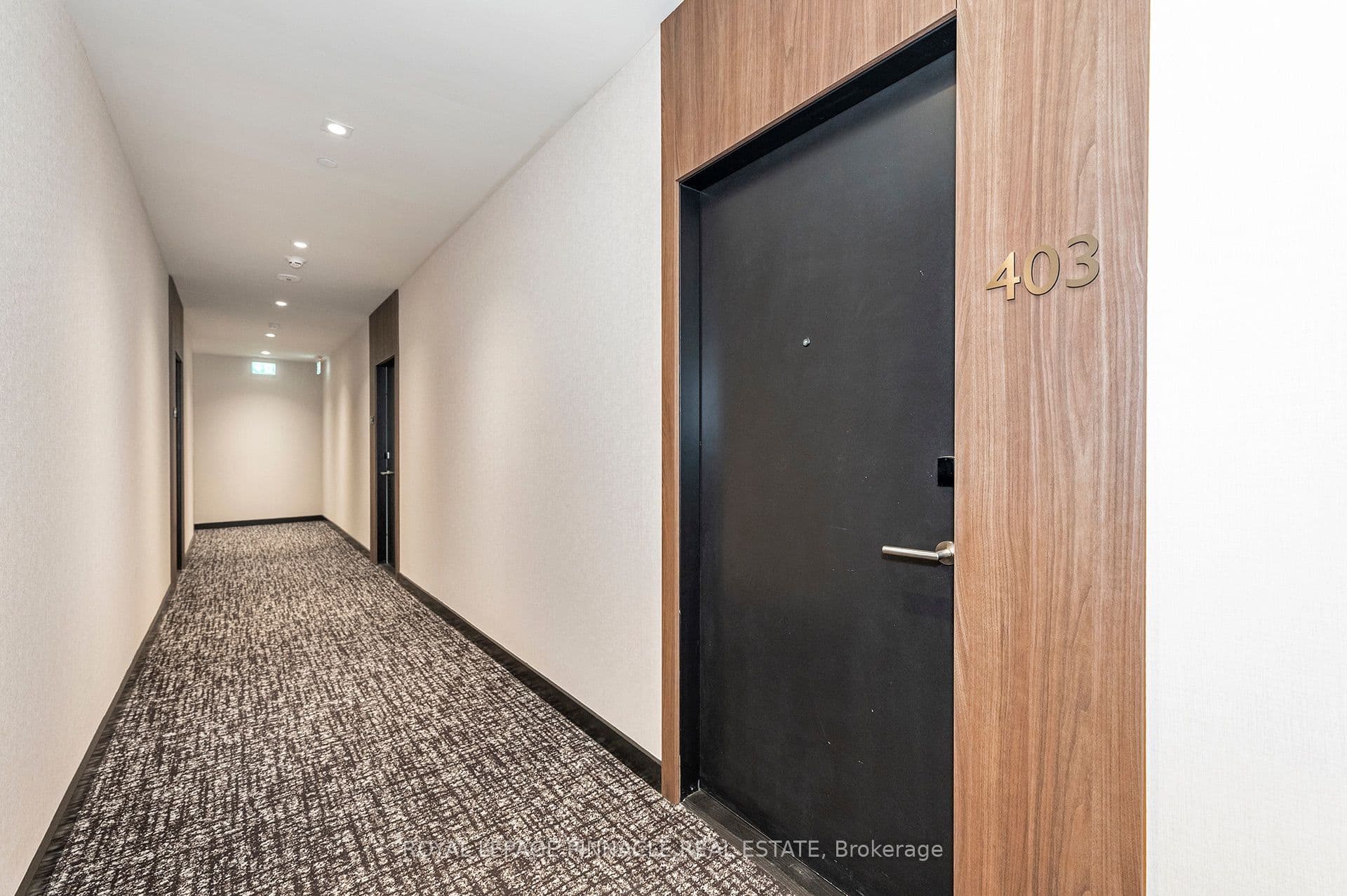 Saw Whet Boulevard 403, Oakville, ON L6M 5N2