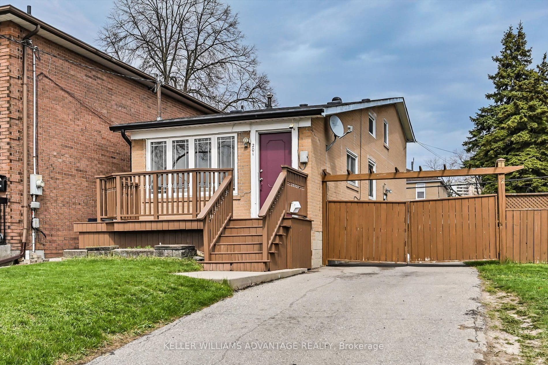 Linden Avenue, Toronto E04, ON M1K 3J1