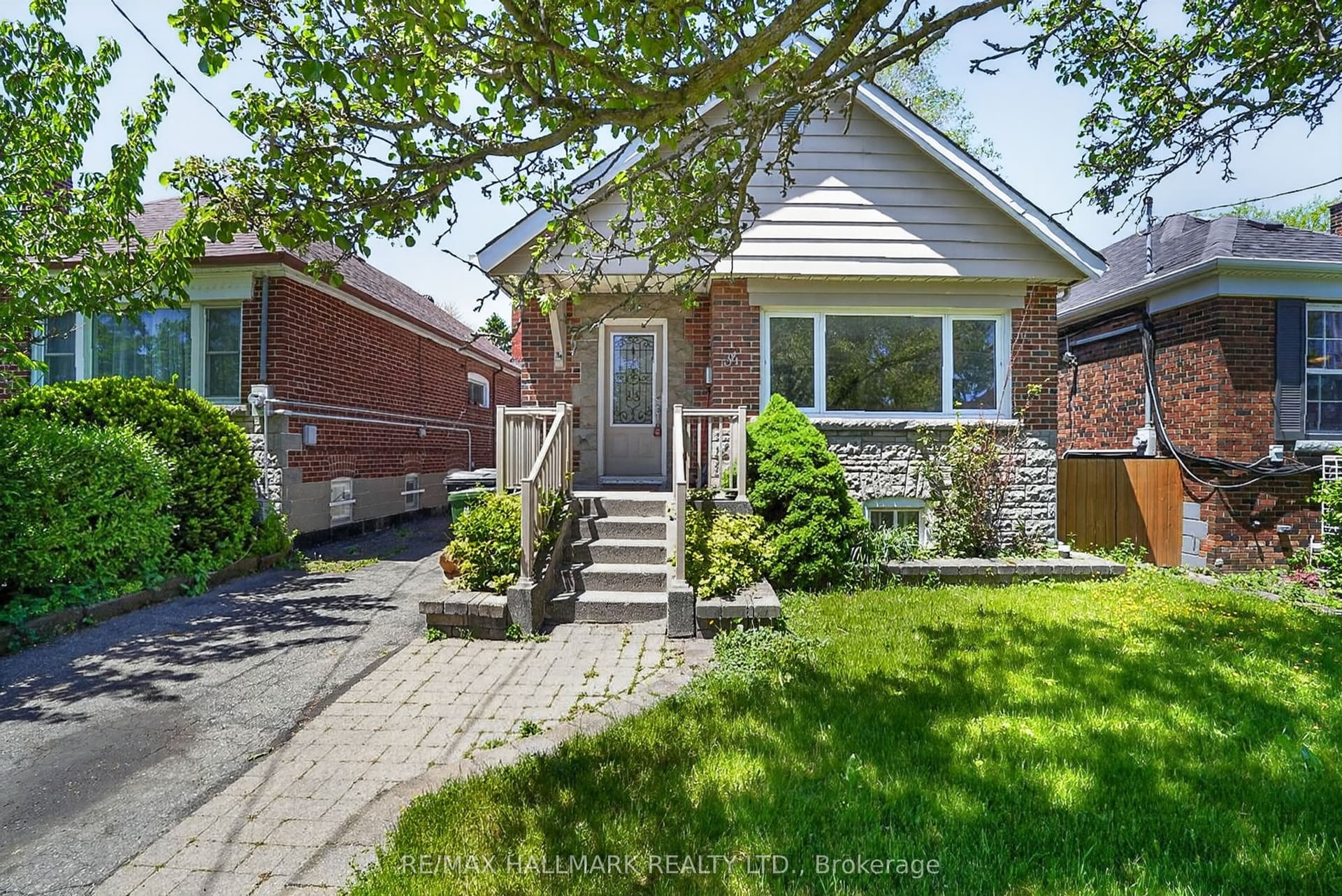 Clonmore Drive, Toronto E06, ON M1N 1X5