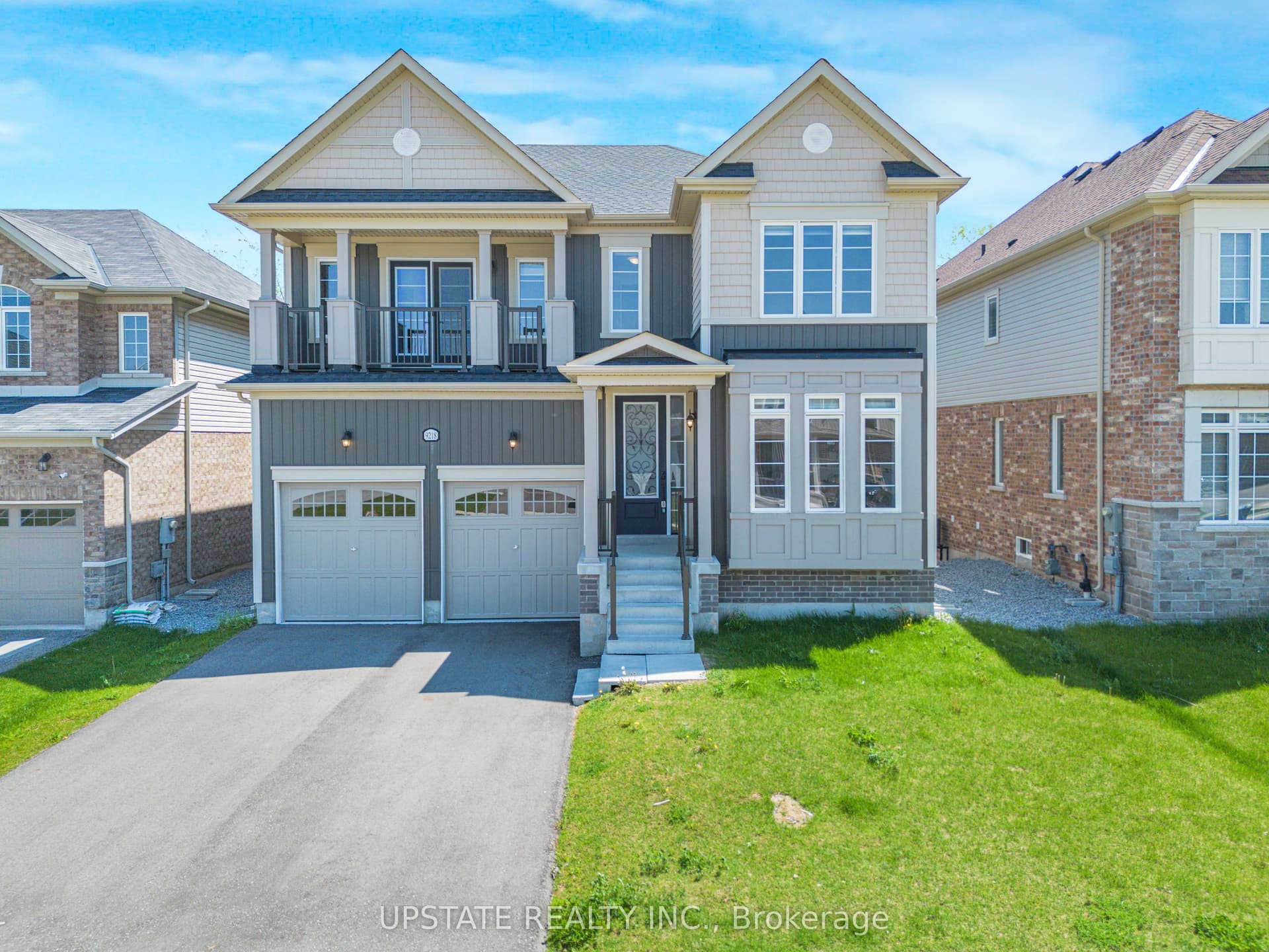 White Oak Avenue N, Niagara Falls, ON L2G 0E9