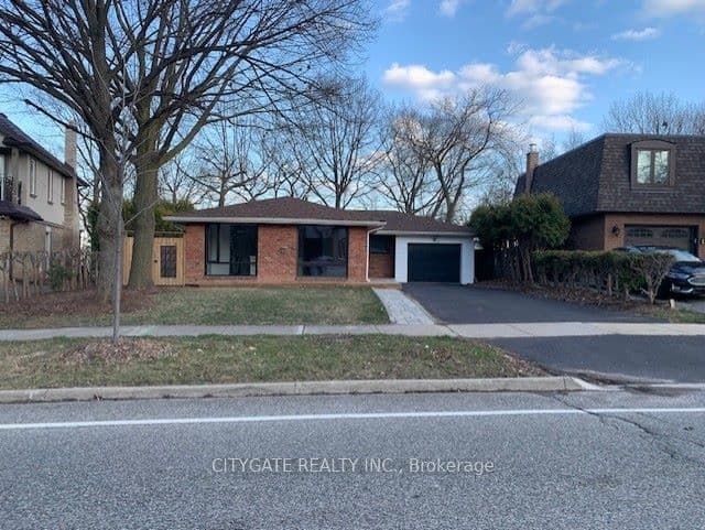 falgarwood Drive, Oakville, ON L6H 2L3