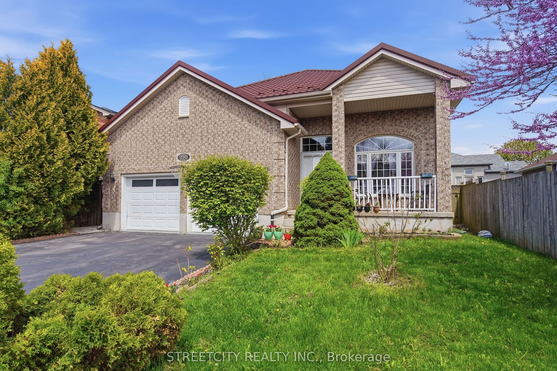 Hawthorne Road, London North, ON N6G 5A2