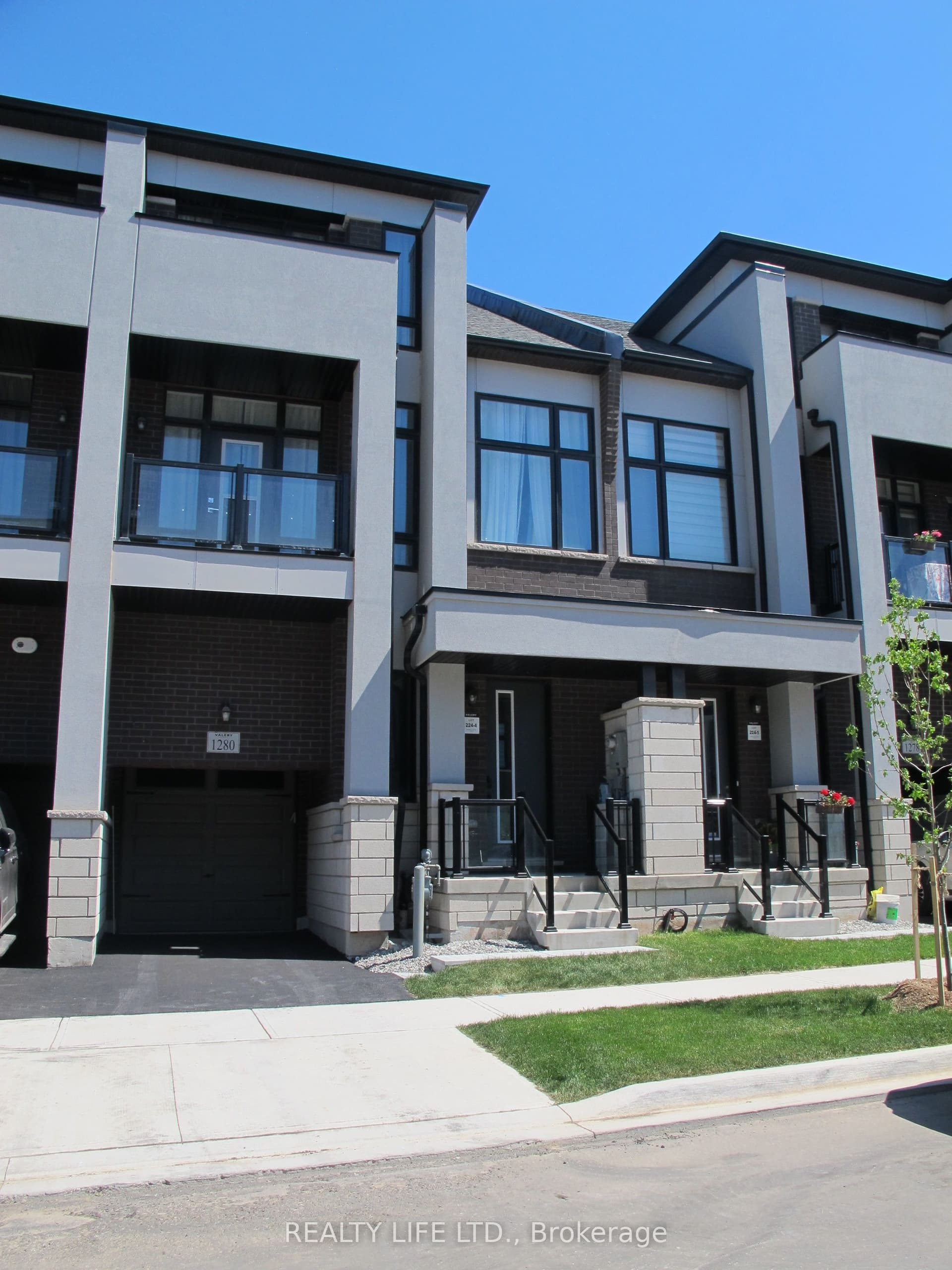 Anthonia Trail, Oakville, ON L6H 7Y6