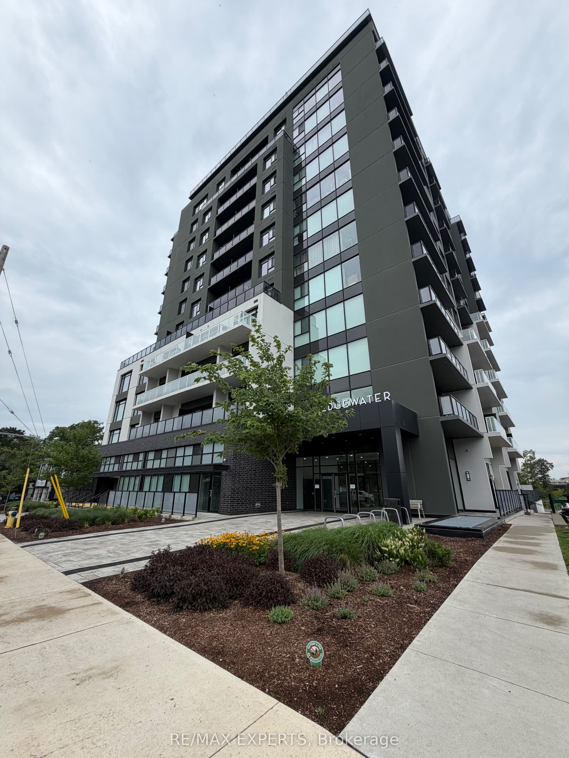 Wyndham Street S 210, Guelph, ON N1E 5R3