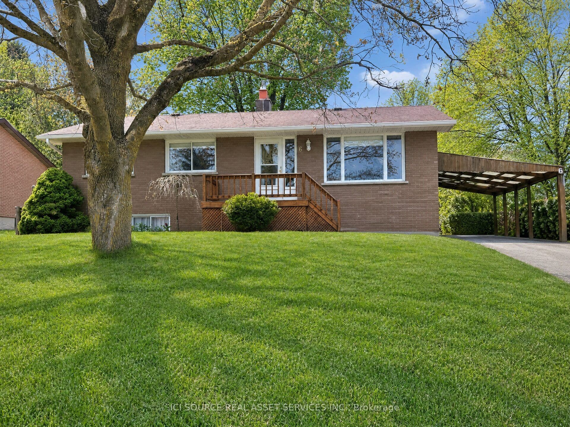 Orange Street, Orangeville, ON L9W 2K4