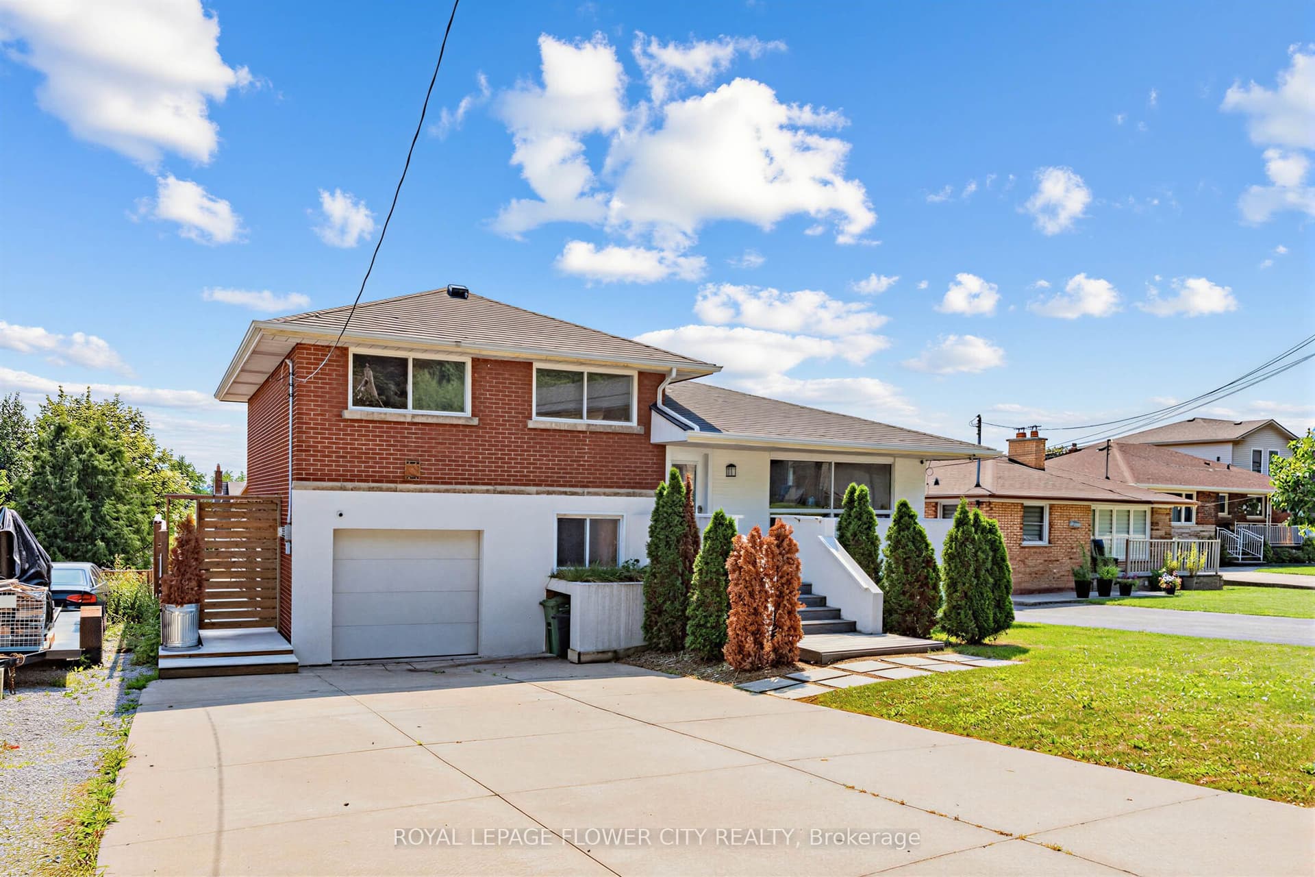 Kimberly Drive, Hamilton, ON L8K 4K7