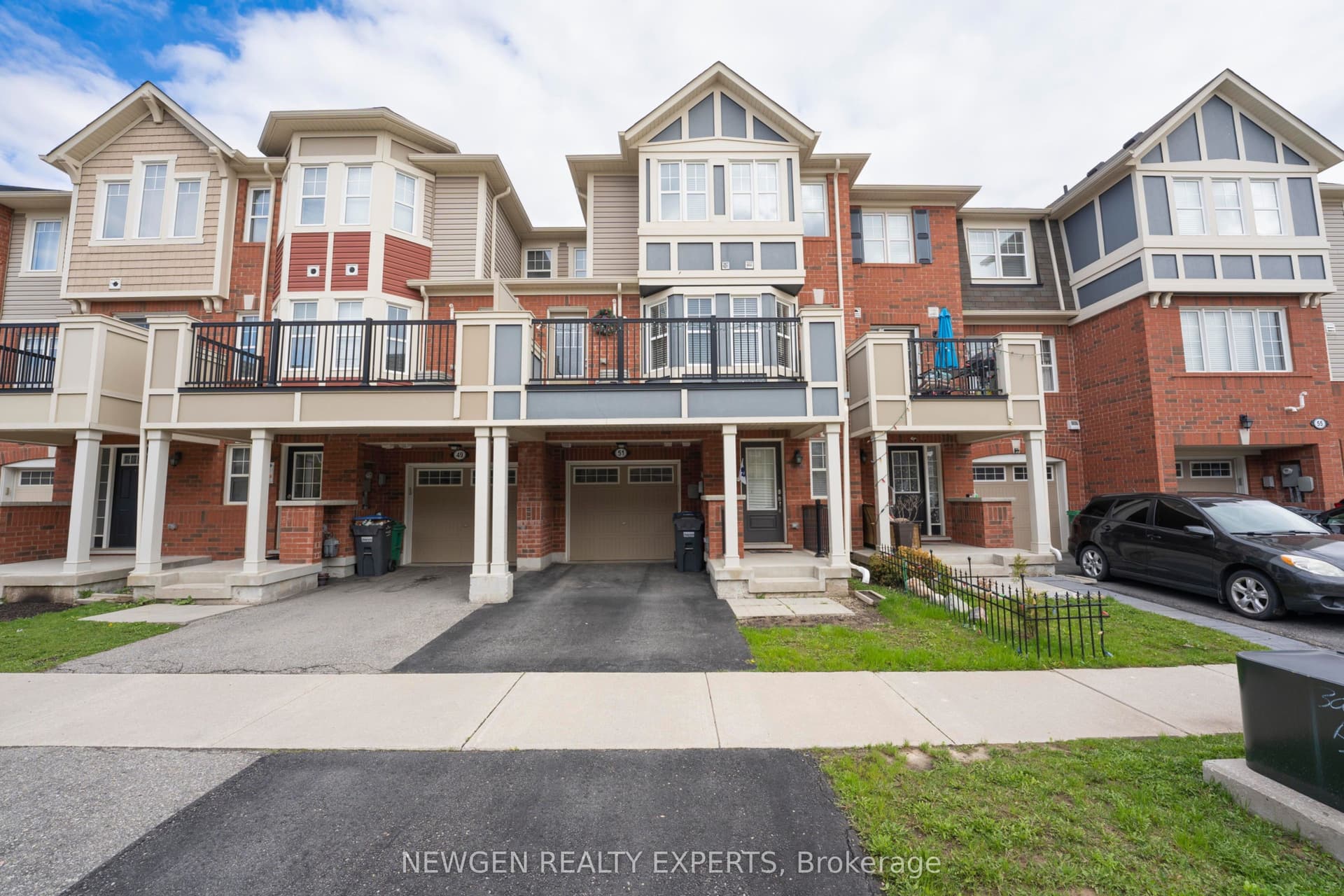Colonel Frank Ching Crescent, Brampton, ON L6Y 5W4