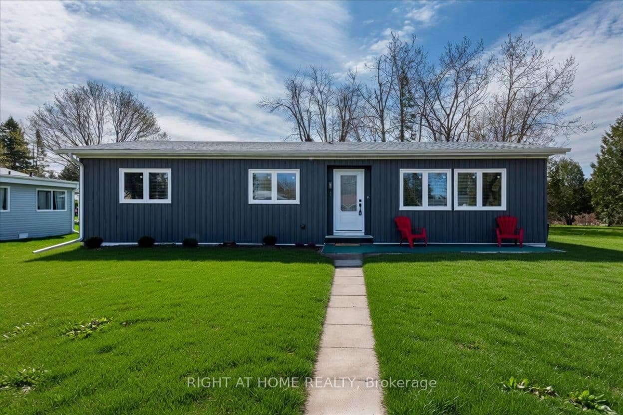 South Boulevard, Innisfil, ON L9S 1L7