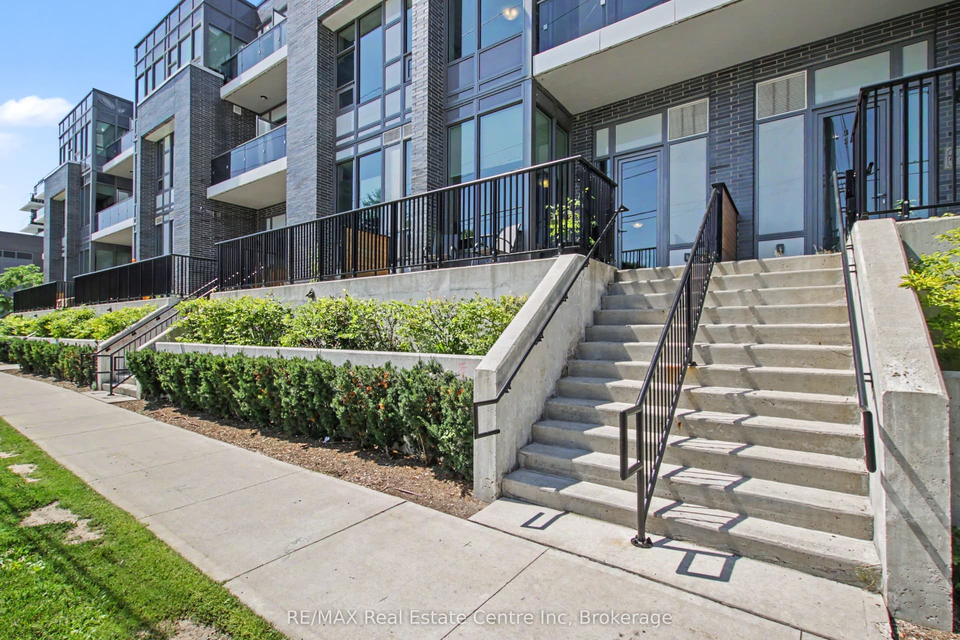 Arthur Street S 102, Guelph, ON N1E 0S6