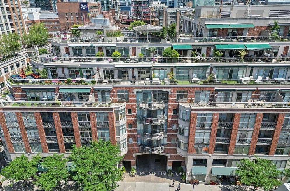 Jarvis St Street 307, Toronto, ON M5E 1Z5