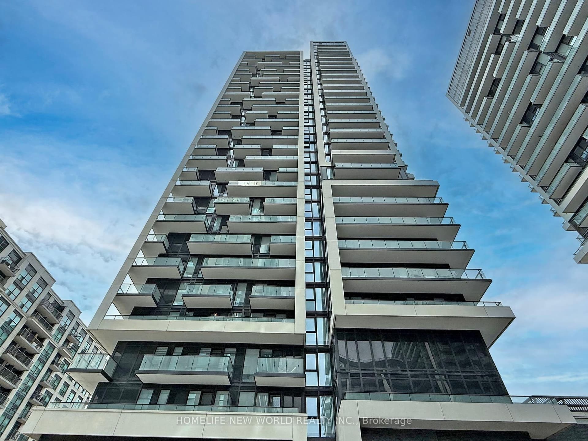 Oneida Crescent 2410, Richmond Hill, ON L4B 0H6