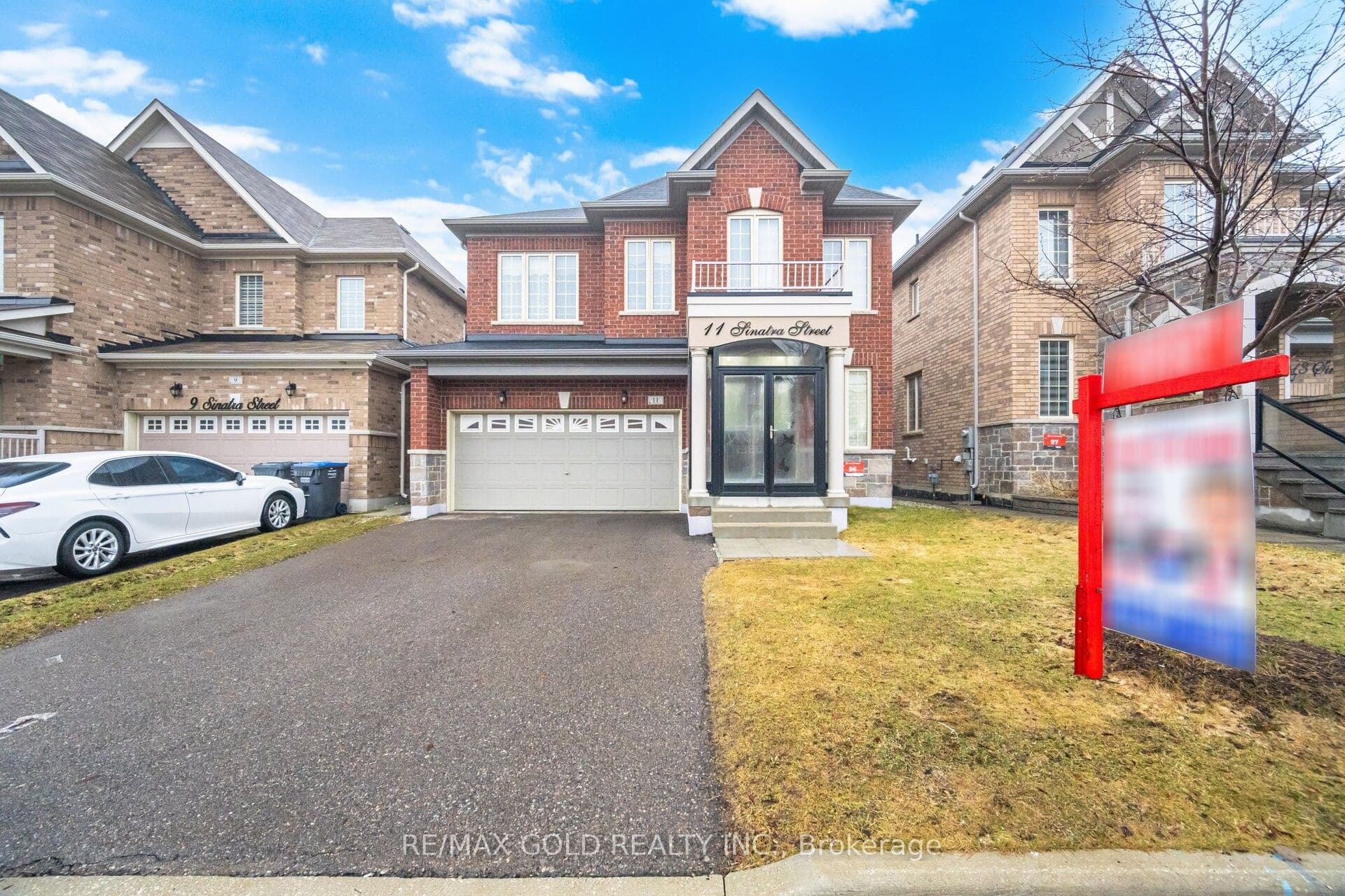 Sinatra Street, Brampton, ON L6R 4B3
