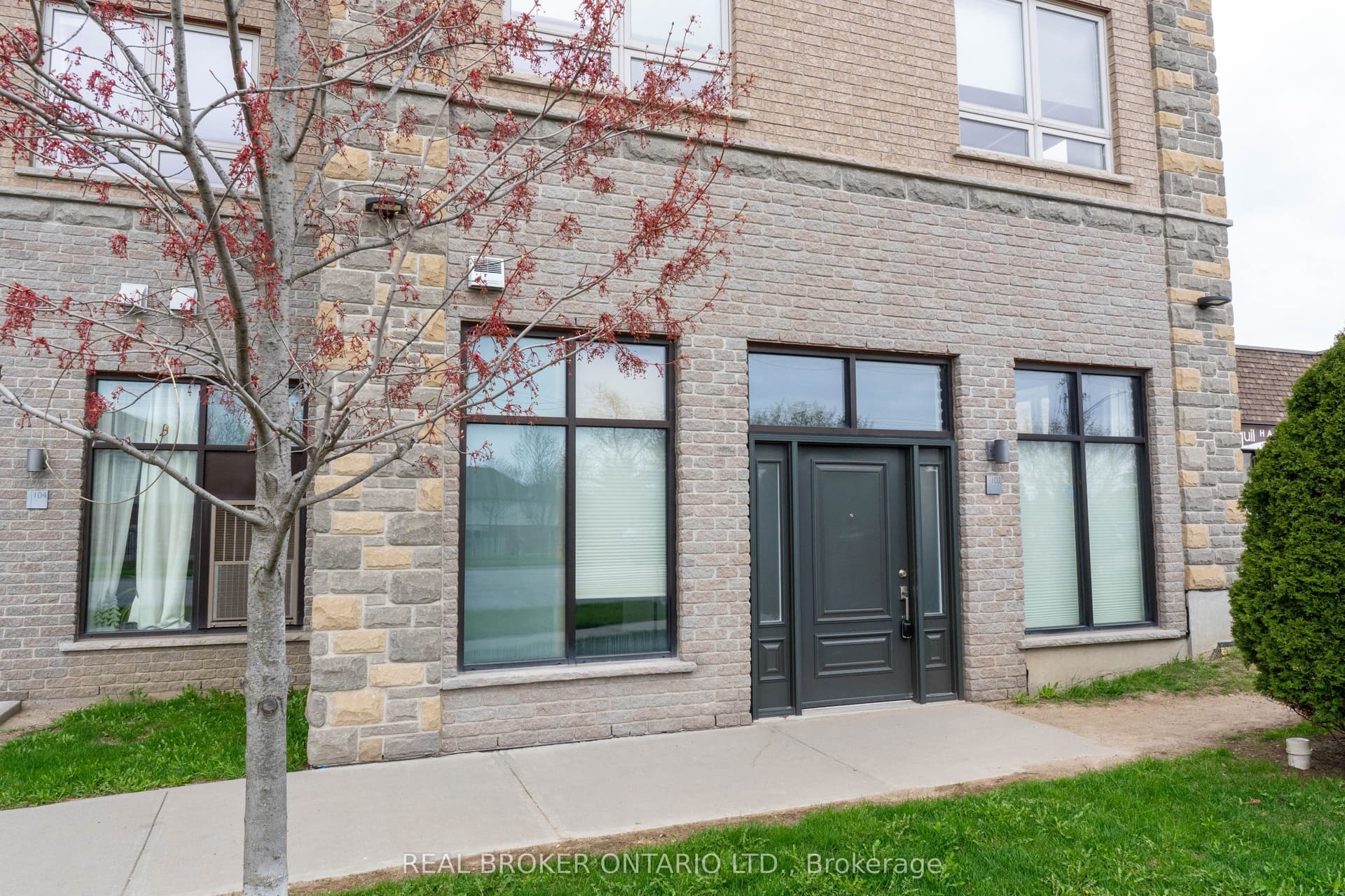 Paisley Road Unit 102, Guelph, ON N1K 0C6