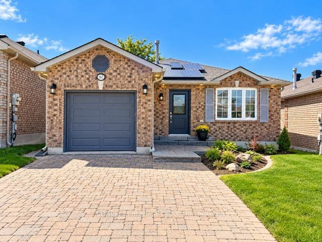 Madelaine Drive, Barrie, ON L4N 0N1