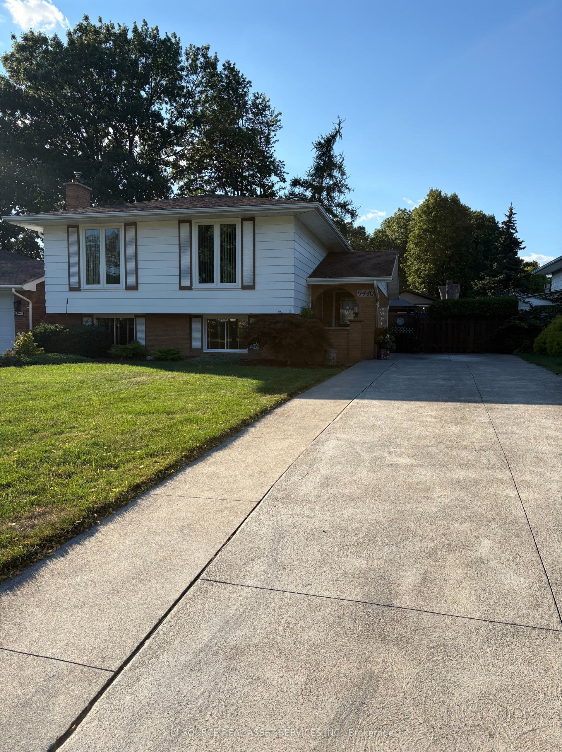 Chestnut Drive, Windsor, ON N8R 1G8