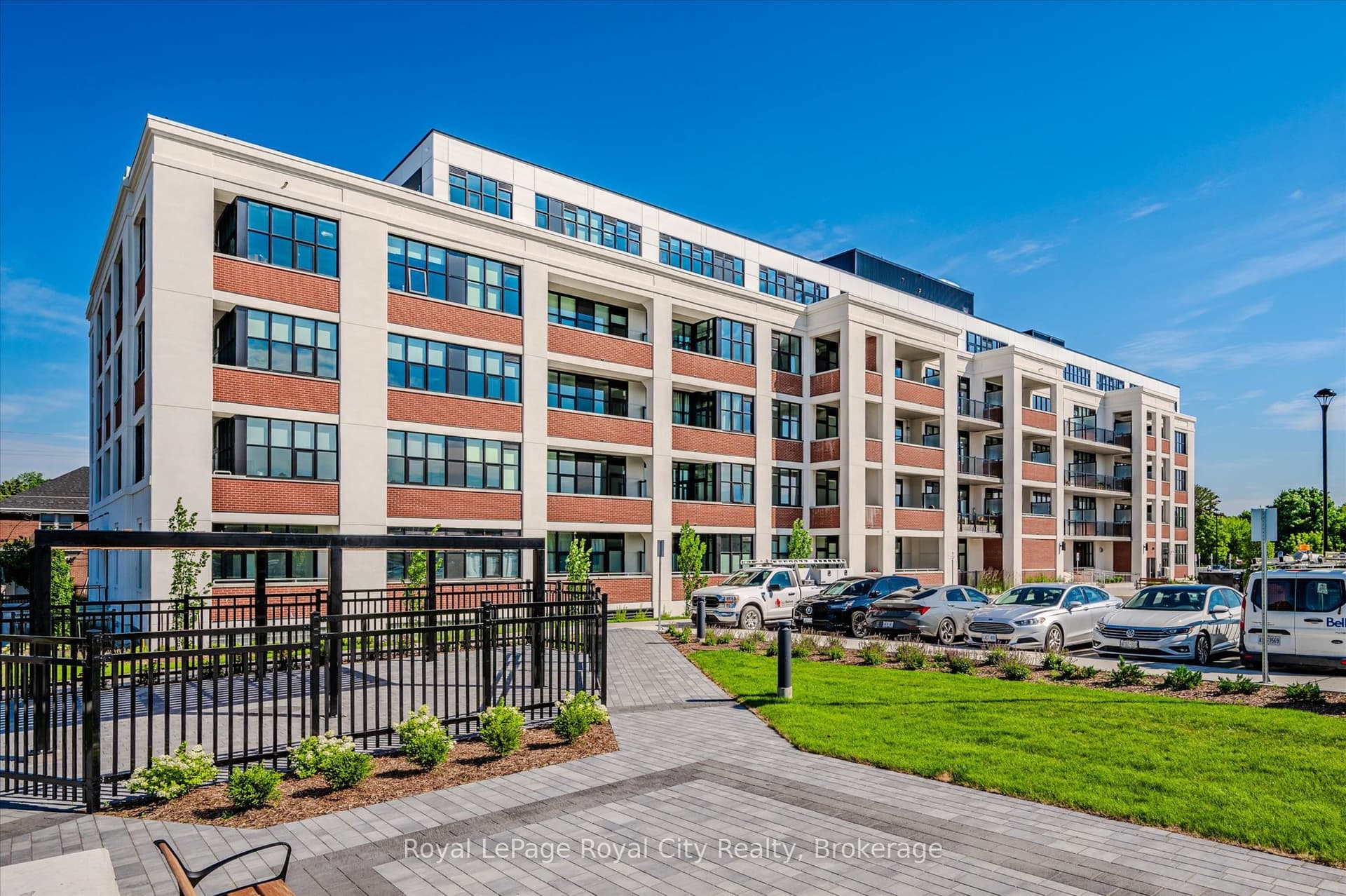 Huron Street 115, Guelph, ON N1E 5L7
