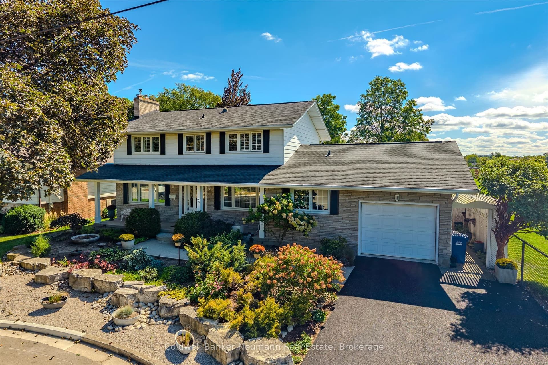 Maplewood Drive, Guelph, ON N1G 1L8