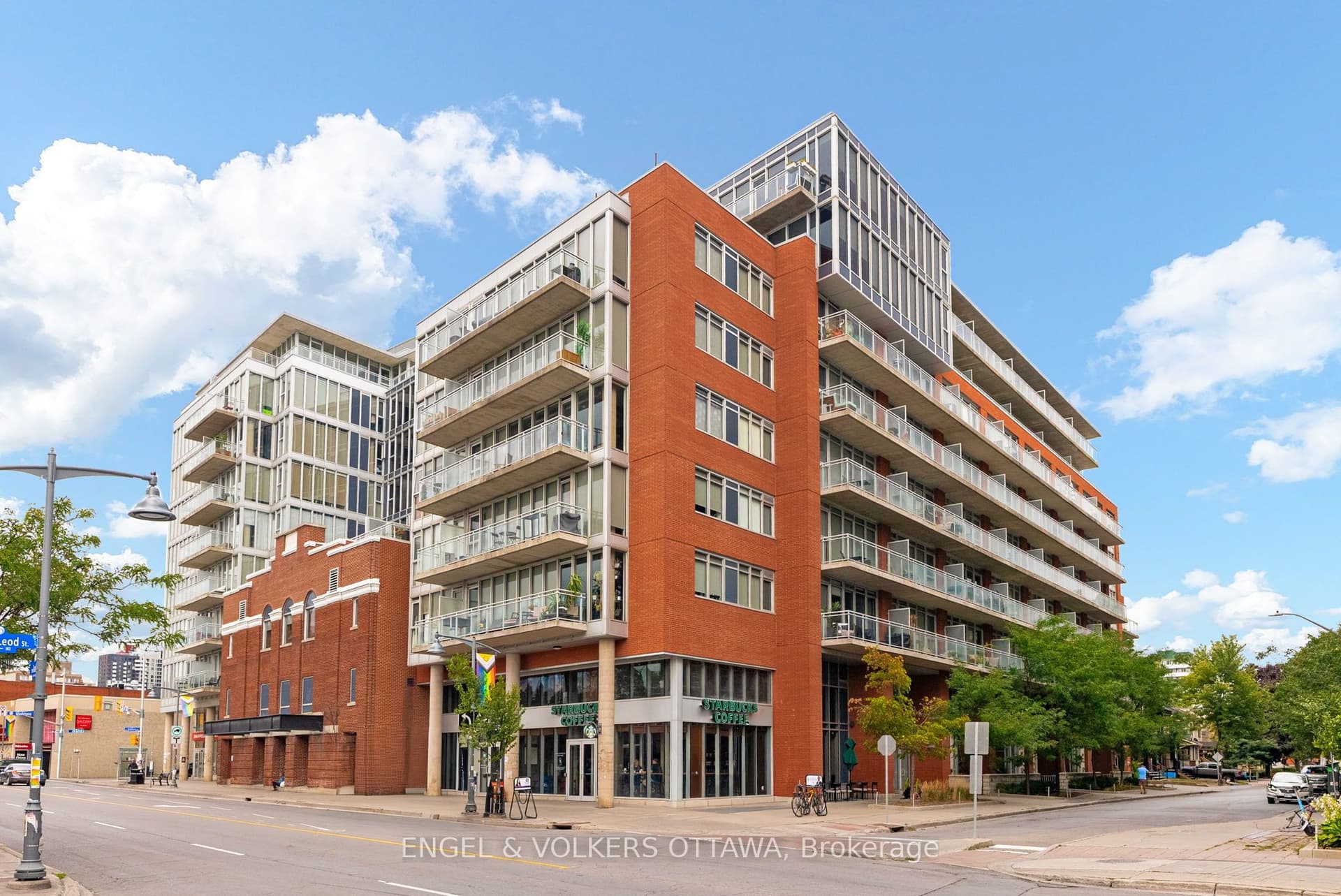 Mcleod Street 823, Ottawa Centre, ON K2P 0S1