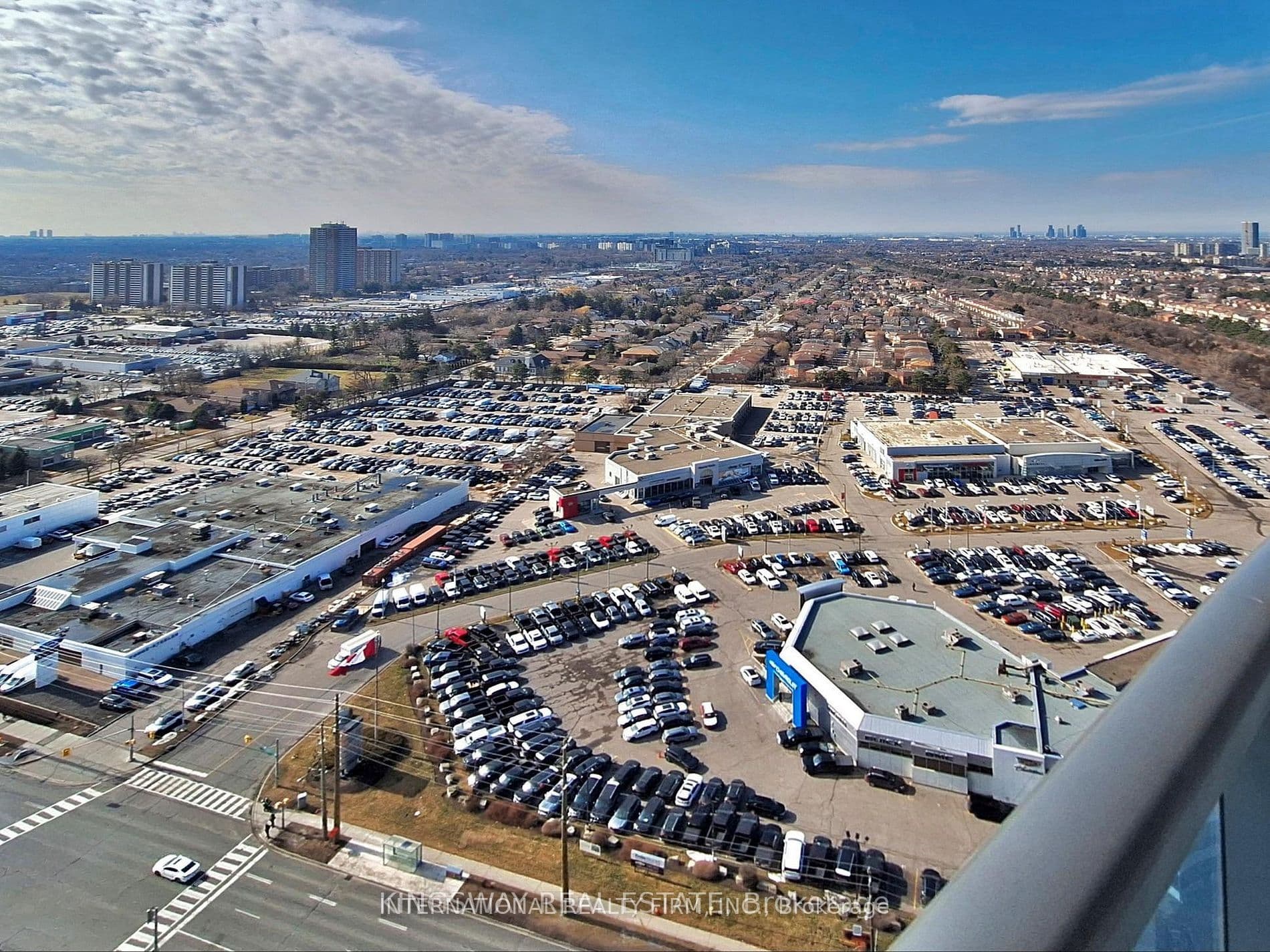 Yonge Street 2815, Markham, ON L3T 0C5