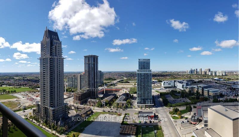 Living Arts Drive 2806, Mississauga, ON L5B 4M8