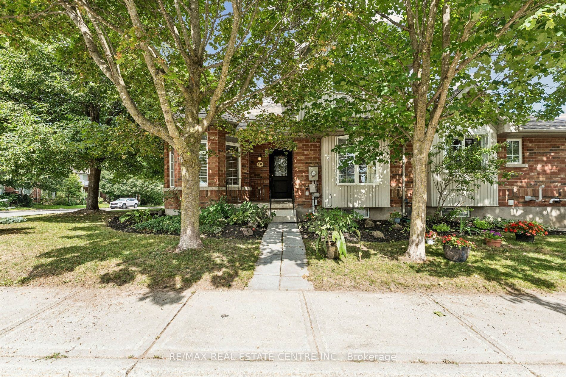 Montgomery Boulevard, Orangeville, ON L9W 5C1